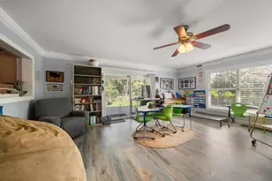 1404 N Palm Dr, Plant City, FL 33563 - Photo 13