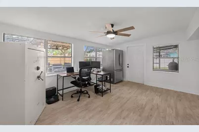 8405 Stillbrook Avenue, Tampa, FL 33615 - Photo 13