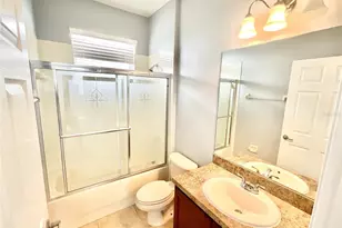18208 Saltwater Run Pl, Tampa, FL 33647 - Photo 13