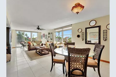 1400 Gulf Boulevard #204, Clearwater Beach, FL 33767 - Photo 5
