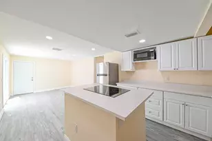 5620 1st St, Zephyrhills, FL 33542 - Photo 11