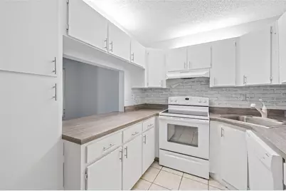 1400 Pine Glen Lane #D1, Tarpon Springs, FL 34688 - Photo 17