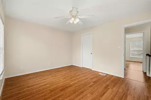 37240 Embassy Pk Ln, Dade City, FL 33525 - Photo 13