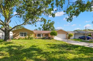 1467 54th Ave NE, Saint Petersburg, FL 33703 - Photo 3