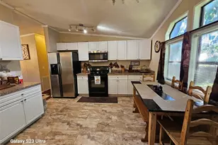 10605 2nd St, Thonotosassa, FL 33592 - Photo 13