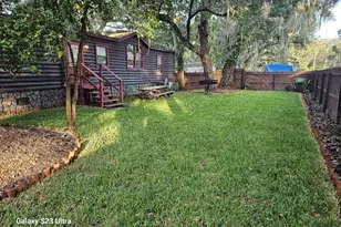 10605 2nd St, Thonotosassa, FL 33592 - Photo 3