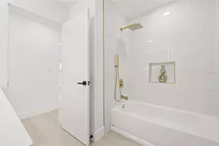 4822 W Bay Ct Ave, Tampa, FL 33611 - Photo 35