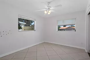 1563 Eden Isle Blvd NE, Saint Petersburg, FL 33704 - Photo 41