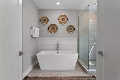 914 N Newport Avenue, Tampa, FL 33606 - Photo 27