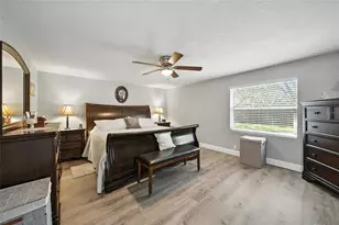 8248 Tanglewood Dr, New Port Richey, FL 34654 - Photo 17