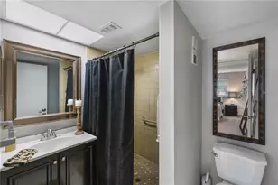 7050 Sunset Dr S, South Pasadena, FL 33707 - Photo 31