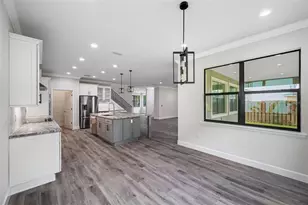 14808 Lake Magdalene Cir, Tampa, FL 33613 - Photo 17