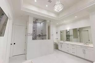 8241 Cass Rd, Zephyrhills, FL 33540 - Photo 13