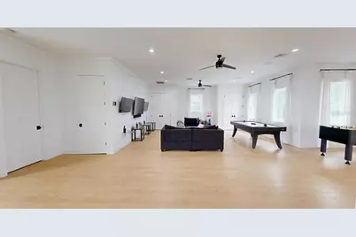 8241 Cass Road, Zephyrhills, FL 33540 - Photo 23