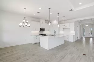 13713 Iona Ave, Palmetto, FL 34221 - Photo 11