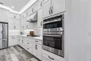 3084 Acacia Bay Ave, Wesley Chapel, FL 33543 - Photo 19