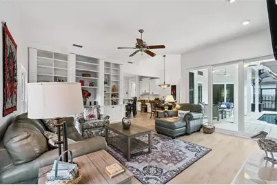 660 Bay Laurel Court NE, Saint Petersburg, FL 33703 - Photo 17