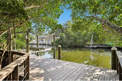 660 Bay Laurel Court NE, Saint Petersburg, FL 33703 - Photo 51