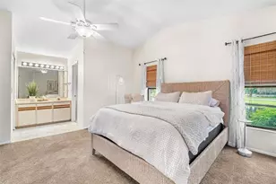 4778 Palermo Ct NE, Saint Petersburg, FL 33703 - Photo 21