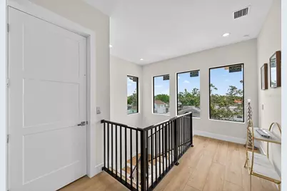 1935 Shore Acres Boulevard NE, Saint Petersburg, FL 33703 - Photo 33