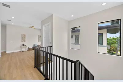 1935 Shore Acres Boulevard NE, Saint Petersburg, FL 33703 - Photo 31