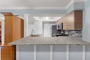 1112 Longfellow Rd, Sarasota, FL 34243 - Photo 19