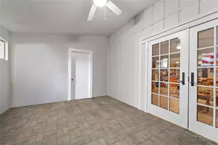 1112 Longfellow Rd, Sarasota, FL 34243 - Photo 41