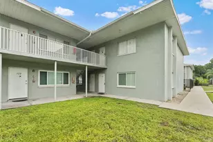 335 47th Ave N, Saint Petersburg, FL 33703 - Photo 7