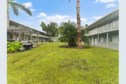 335 47th Avenue N #244, Saint Petersburg, FL 33703 - Photo 3