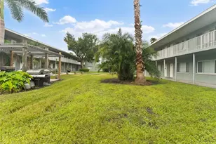 335 47th Ave N, Saint Petersburg, FL 33703 - Photo 3