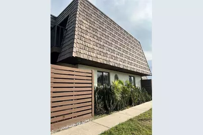 15308 E Pond Woods Drive, Tampa, FL 33618 - Photo 17