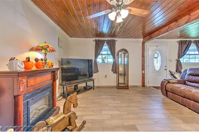 38708 9th Avenue, Zephyrhills, FL 33542 - Photo 9