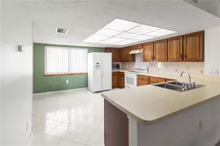 406 Sandy Hook Rd, Treasure Island, FL 33706 - Photo 13