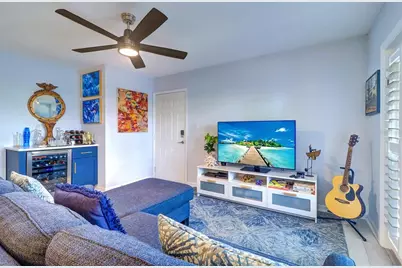 151 Sea Horse Drive SE #H, Saint Petersburg, FL 33705 - Photo 9