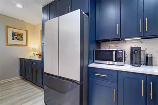 151 Sea Horse Dr SE, Saint Petersburg, FL 33705 - Photo 15