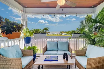 151 Sea Horse Drive SE #H, Saint Petersburg, FL 33705 - Photo 1