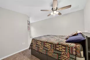 2052 Greenwood Valley Dr, Plant City, FL 33563 - Photo 39