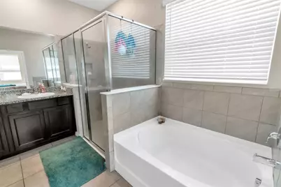 528 Ocean Spray Drive, Ruskin, FL 33570 - Photo 17