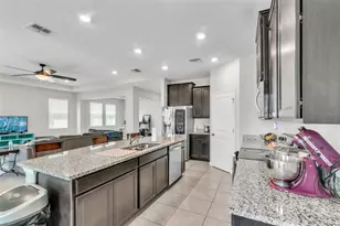 528 Ocean Spray Dr, Ruskin, FL 33570 - Photo 7