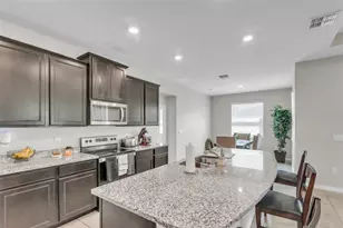 528 Ocean Spray Dr, Ruskin, FL 33570 - Photo 9