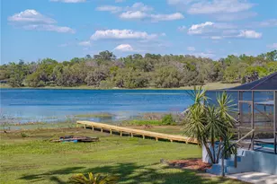 18253 Townsend House Rd, Dade City, FL 33523 - Photo 3