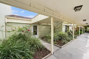 13512 Palmwood Ln, Tampa, FL 33618 - Photo 1