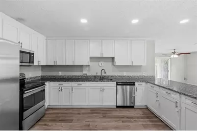 8302 Jackson Springs Road, Tampa, FL 33615 - Photo 17