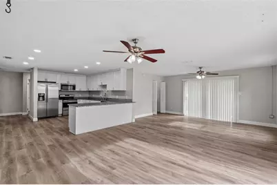 8302 Jackson Springs Road, Tampa, FL 33615 - Photo 23