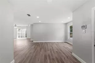 8302 Jackson Springs Rd, Tampa, FL 33615 - Photo 7