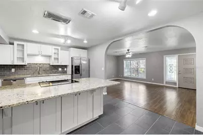 1512 Florida Avenue, Palm Harbor, FL 34683 - Photo 7