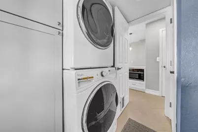 8809 Glen Lakes Boulevard N, Saint Petersburg, FL 33702 - Photo 25