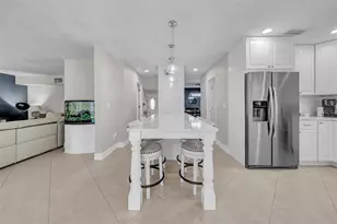 8809 Glen Lakes Blvd N, Saint Petersburg, FL 33702 - Photo 11