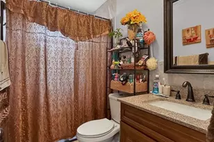 8009 Cornwall Ln, Tampa, FL 33615 - Photo 15