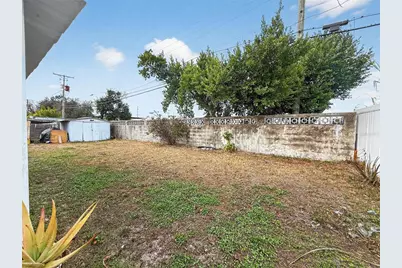 8009 Cornwall Lane, Tampa, FL 33615 - Photo 23